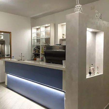 Отель Il Veliero 3*